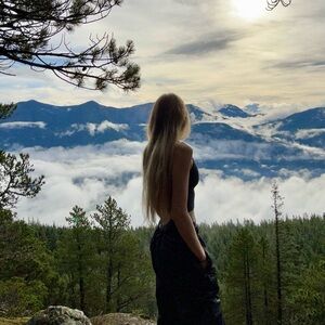 Meet your Posher, Sabrina